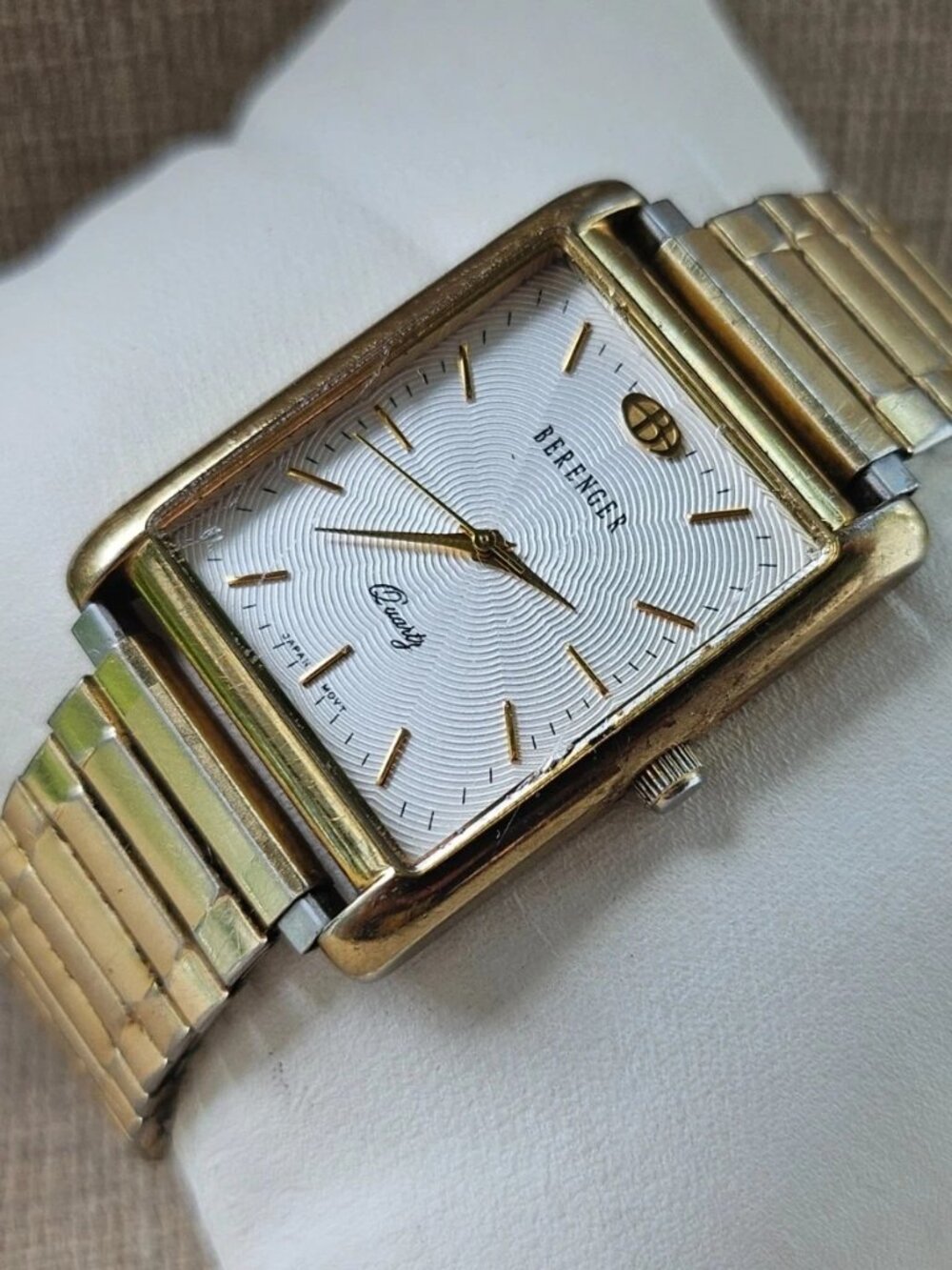 Vintage Berenger Men Wristwatch Gold Tone Metal Band Analog Quartz Wrist Watch